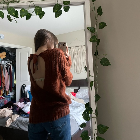 American eagle open back sweater - Picture 3 of 4